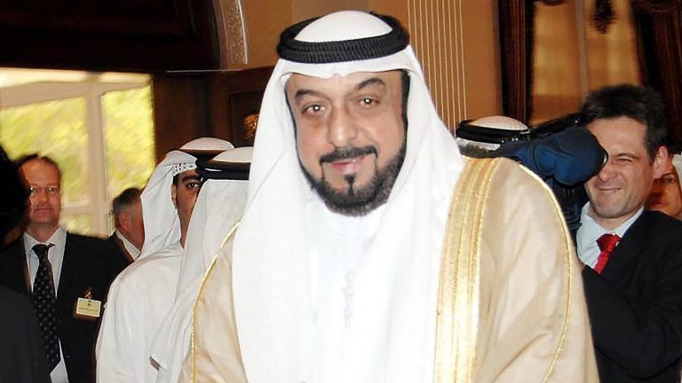Khalifa bin Zayed Al Nahyan Vermögen 2022: Biografie Autos